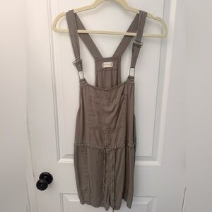 Altar'd State Overalls Jumpsuit Shortall  Romper Airy Olive Green Casual sz L
